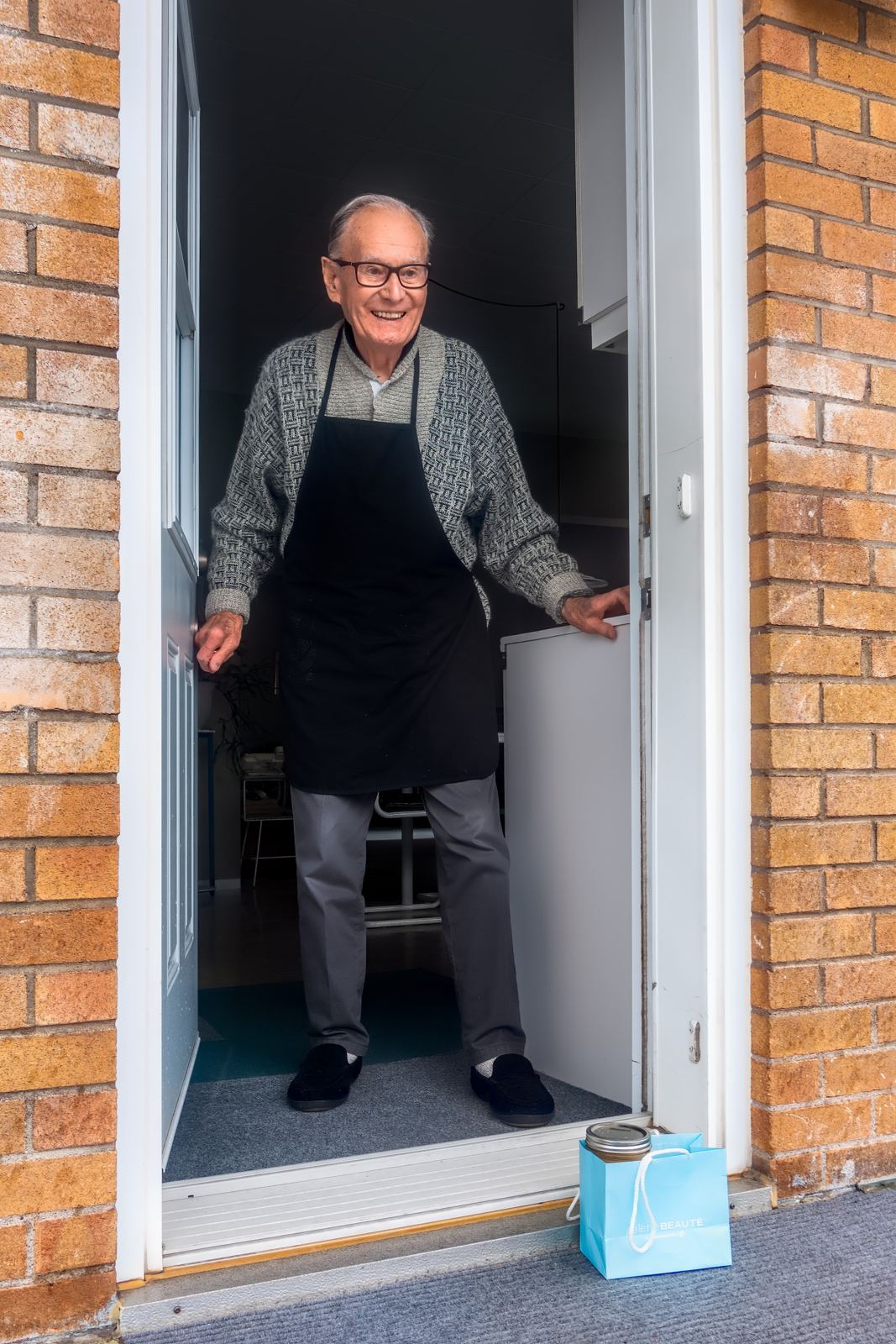 Support worker arriving to provide home care